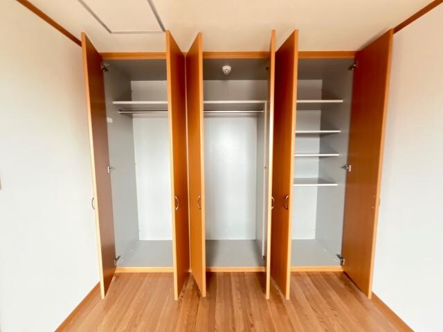 物件内観写真18　(クローゼット)