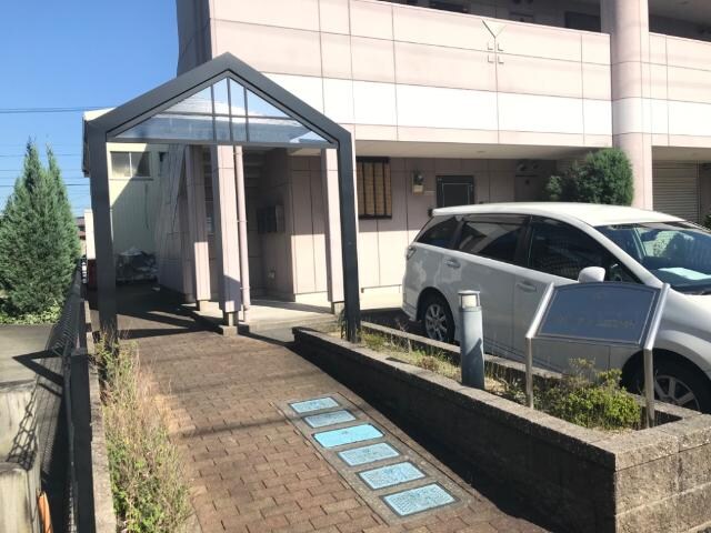 物件外観写真3　(外観写真（昼）)