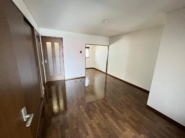 物件内観写真12　(リビング)