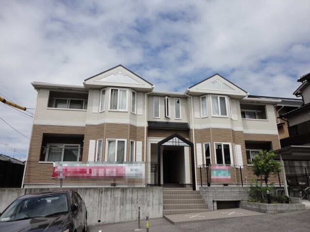 物件外観写真2　(外観写真（昼）)