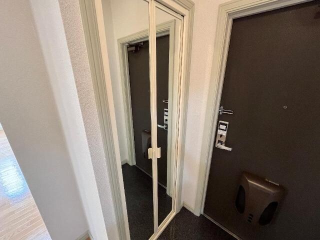 物件内観写真16　(下駄箱)