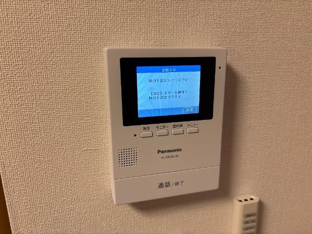 物件内観写真7　(カメラ付インターホン)