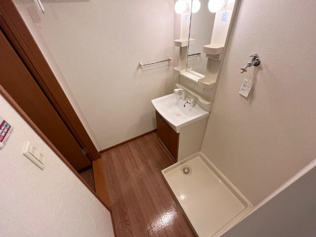 物件内観写真7　(洗面)