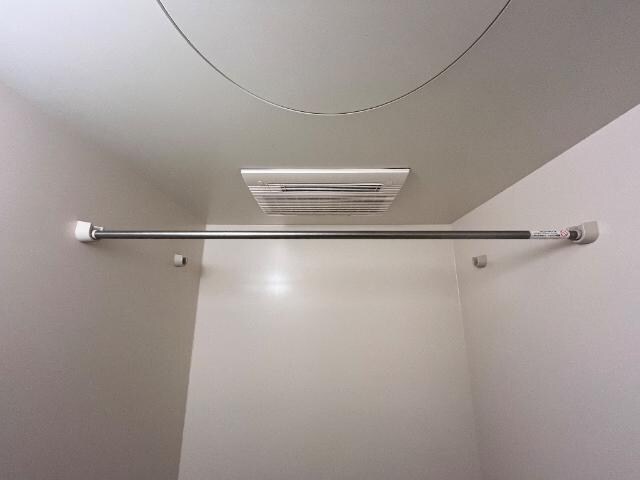 物件内観写真11　(浴室換気乾燥機)