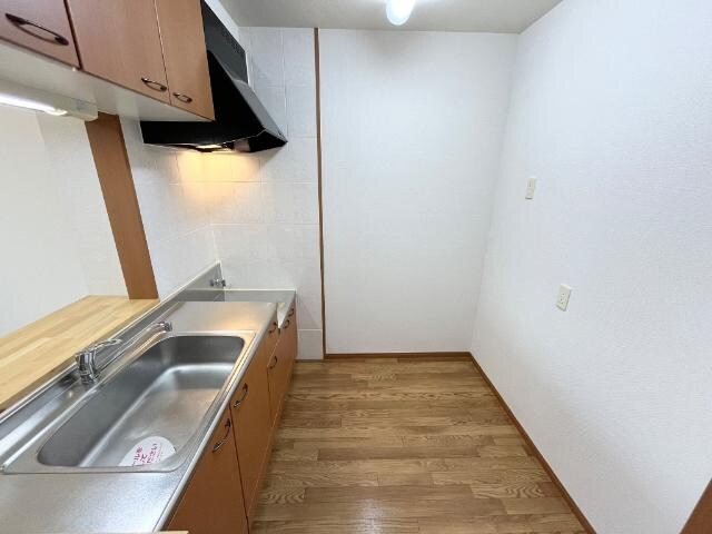物件内観写真12　(キッチンスペース)