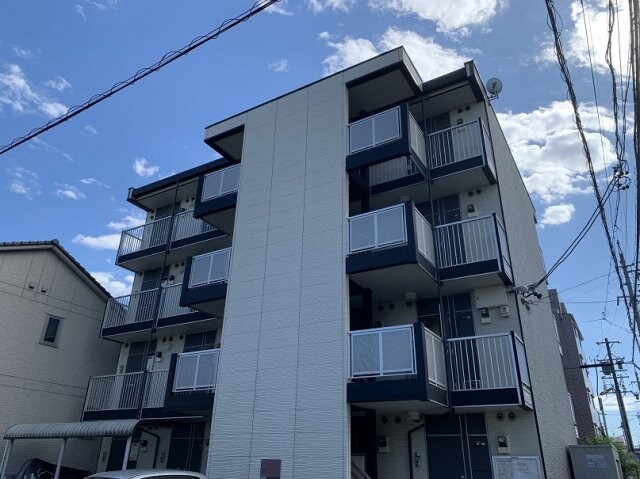 レオパレスＰＯＲＴ　ＷＡＶＥの物件外観写真