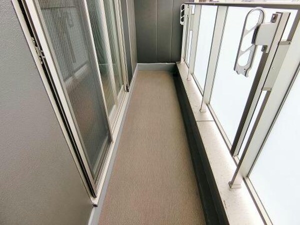 バルコニー(室内写真は別部屋の写真です。)