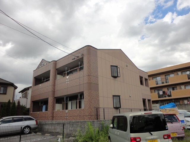 物件外観写真2　(外観写真（昼）)