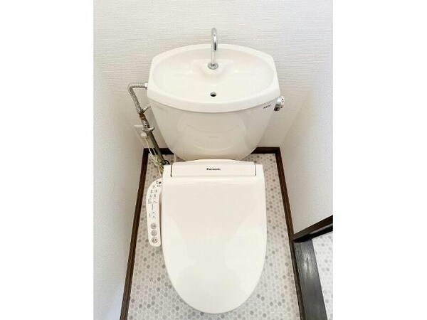 トイレ(室内写真は別部屋の写真です。)