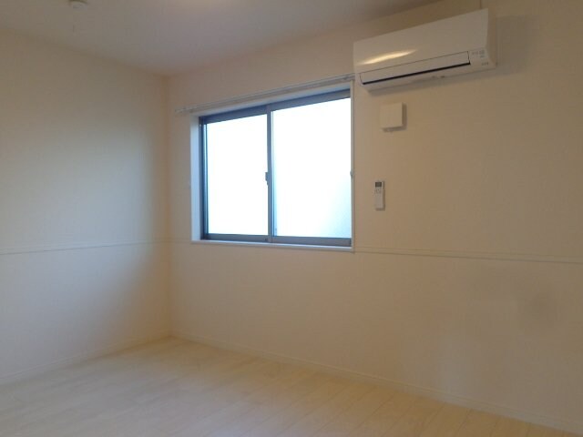 物件内観写真11　(洋室（北）)