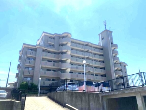 物件外観写真1　(安心のマンションタイプのご紹介です☆)