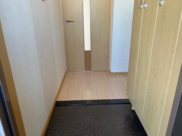 玄関(玄関)