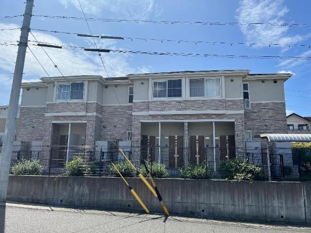 物件外観写真1　(外観写真（昼）)