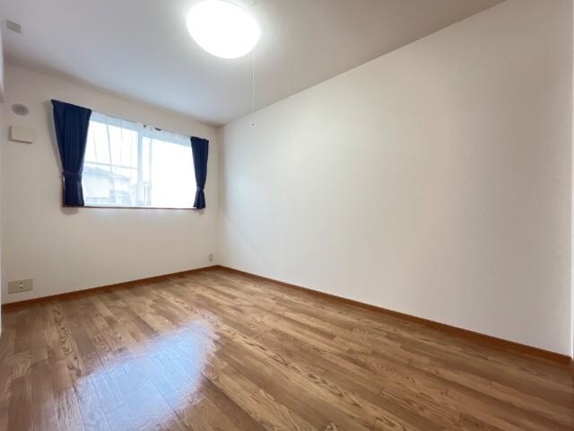 物件内観写真7　(洋室)