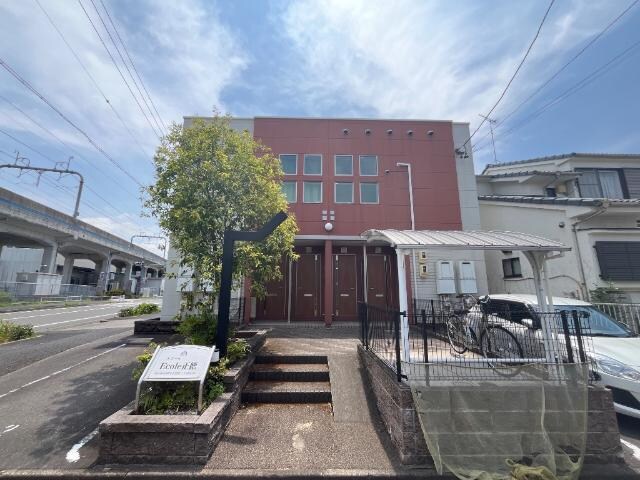 物件外観写真2　(外観写真（昼）)