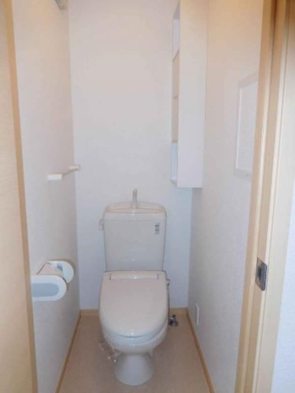 トイレ(シンプルで使いやすいトイレです)