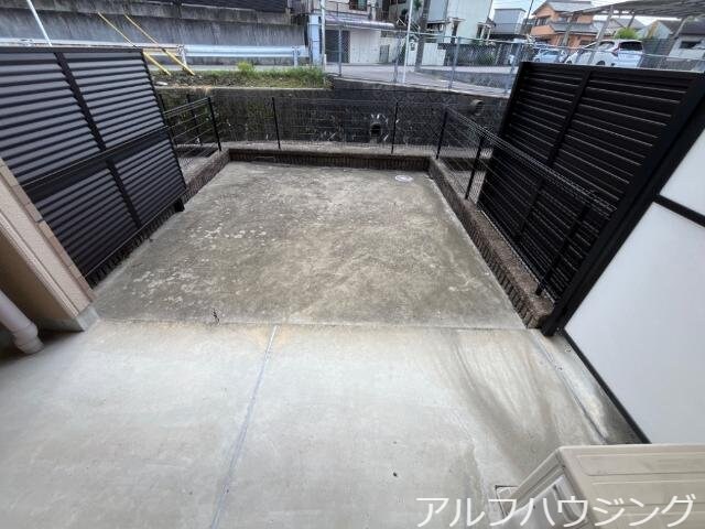 物件内観写真23　(専用庭)