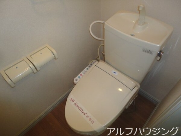 トイレ(シャワー付トイレ)