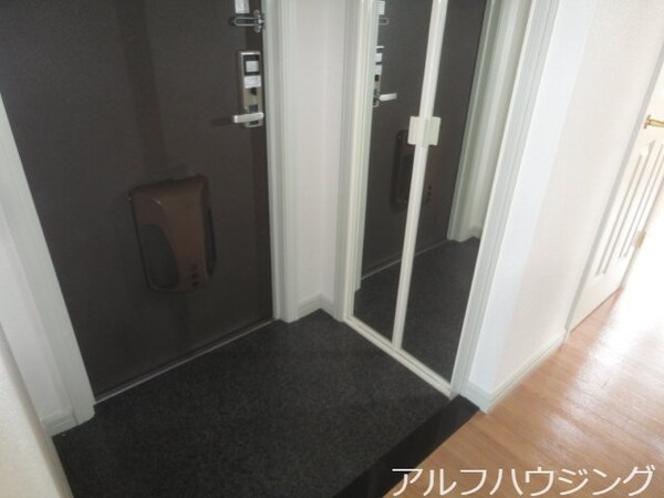 玄関(玄関)