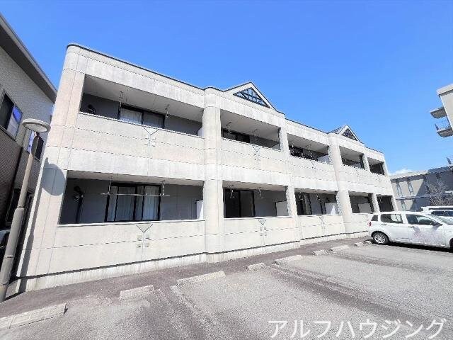 物件外観写真1　(外観写真（昼）)