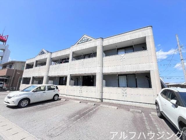 物件外観写真2　(外観写真（昼）)