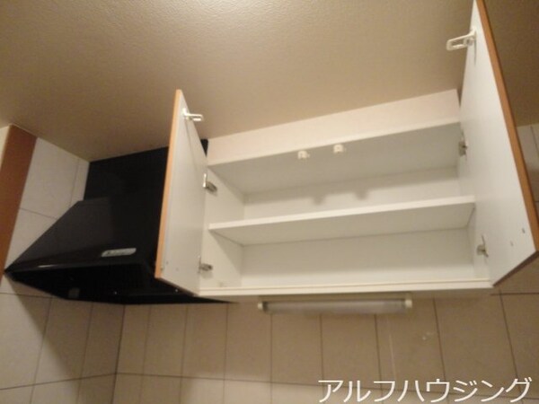 収納(キッチン吊棚収納)