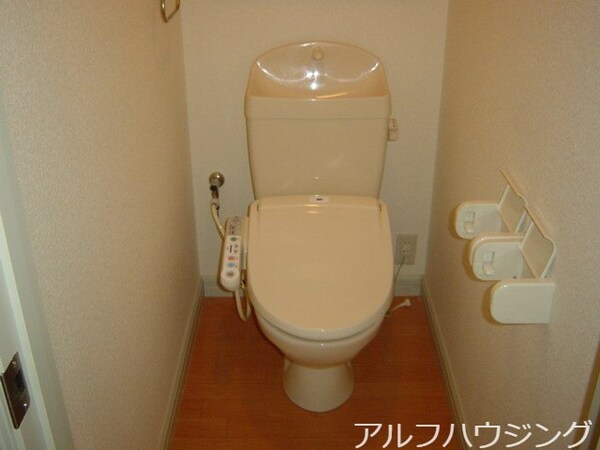 トイレ(トイレ)