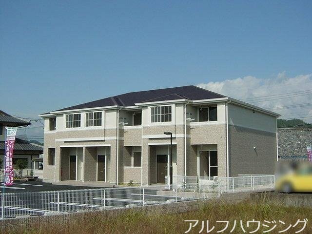 物件外観写真3　(外観写真（昼）)