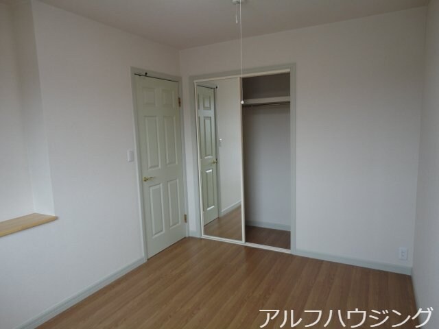 物件内観写真9　(洋室)