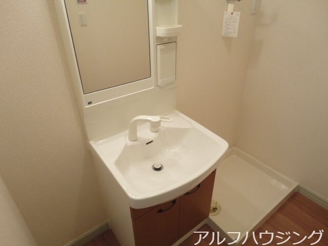 物件内観写真16　(洗髪洗面化粧台)