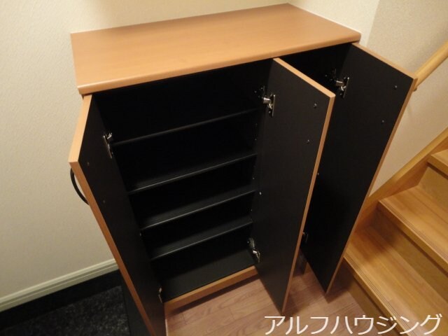 物件内観写真21　(下駄箱)
