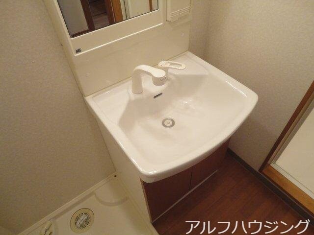 物件内観写真12　(洗面)