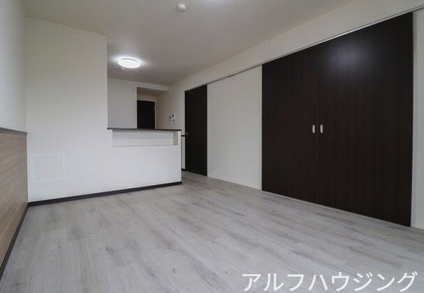 物件内観写真4　(イメージ)