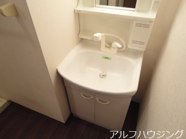 物件内観写真13　(洗髪洗面化粧台)