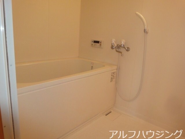 物件内観写真16　(反転タイプ)