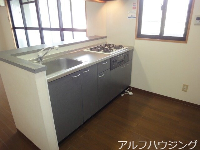 物件内観写真9　(反転タイプ)