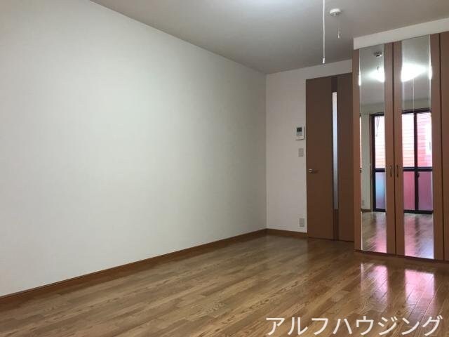 物件内観写真5　(室内)