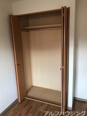 物件内観写真11　(北洋室クローゼット)