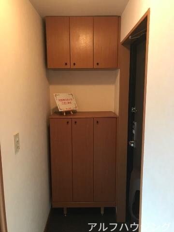 物件内観写真22　(下駄箱)