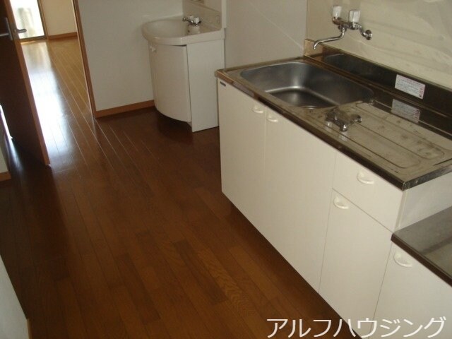 物件内観写真2　(イメージ)