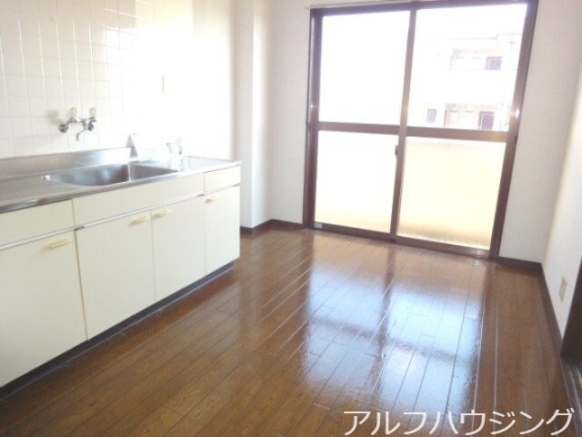 物件内観写真5　(イメージ)