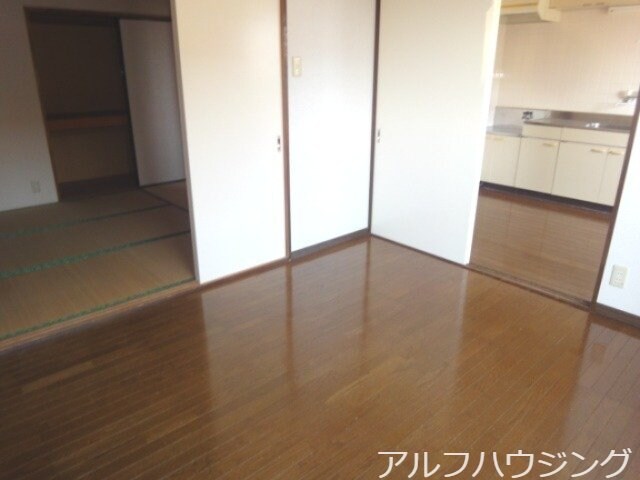 物件内観写真8　(イメージ)