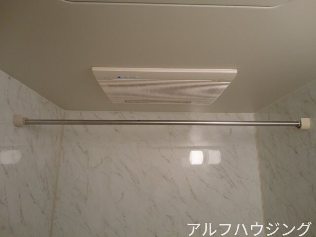 物件内観写真11　(浴室乾燥機)