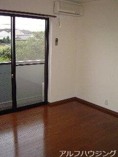 物件内観写真2　(イメージ)