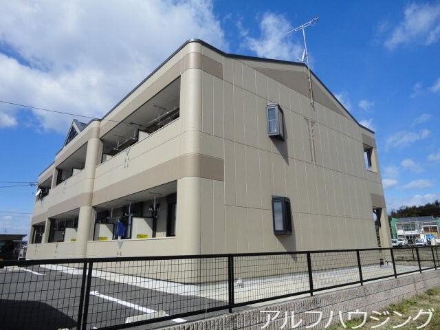 物件外観写真1　(外観写真（昼）)