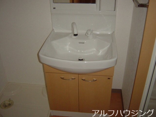 物件内観写真13　(洗面)