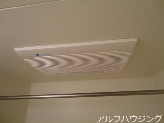 物件内観写真17　(浴室乾燥機)