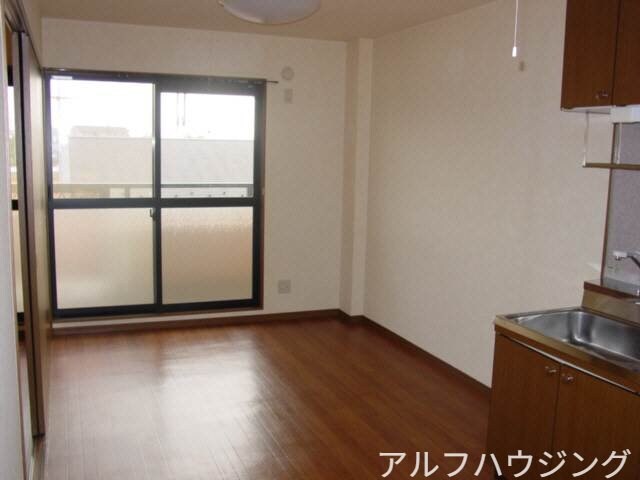 物件内観写真4　(イメージ)