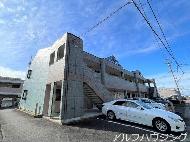 物件外観写真3　(外観写真（昼）)