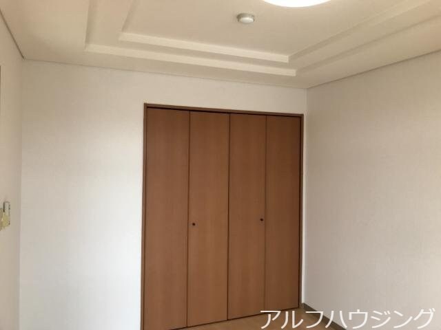 物件内観写真10　(寝室)